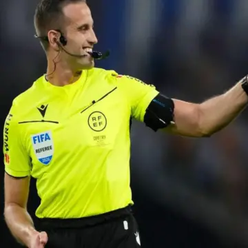 من قلب الحدث … كاميرا على رأس الحكم تكشف ما كان مخفيًا في النهائي!